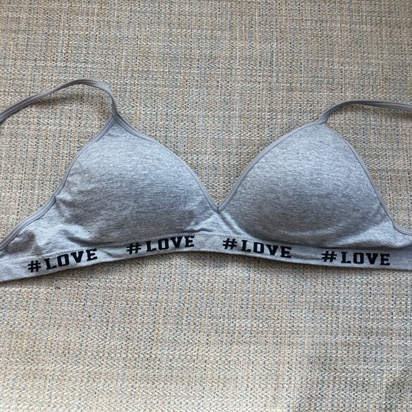 Girls bra - Picture 1 of 3